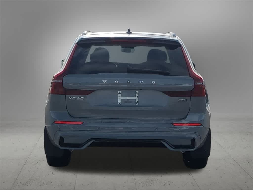 Thumbnail: 2026 Volvo XC60 - 5