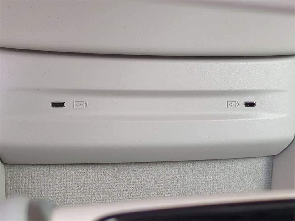 Thumbnail: 2025 Volvo EX90 - 32