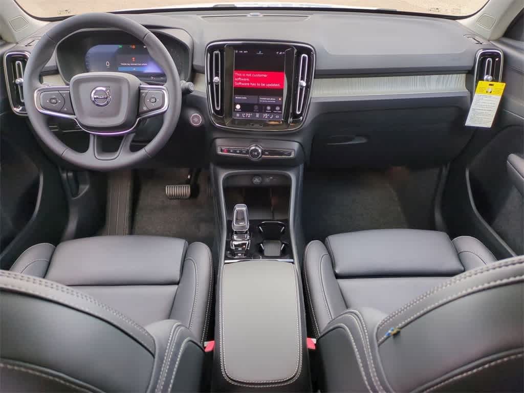 Thumbnail: 2026 Volvo XC40 - 14