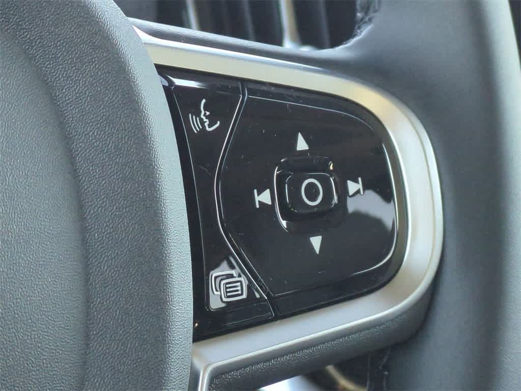 Thumbnail: 2026 Volvo XC90 - 24