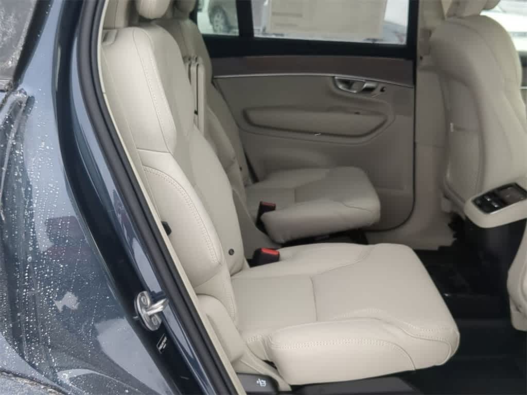 Thumbnail: 2026 Volvo XC90 - 19