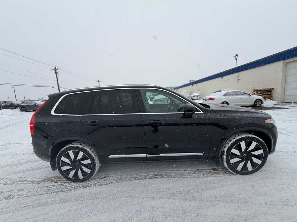 Thumbnail: 2025 Volvo XC90 - 4