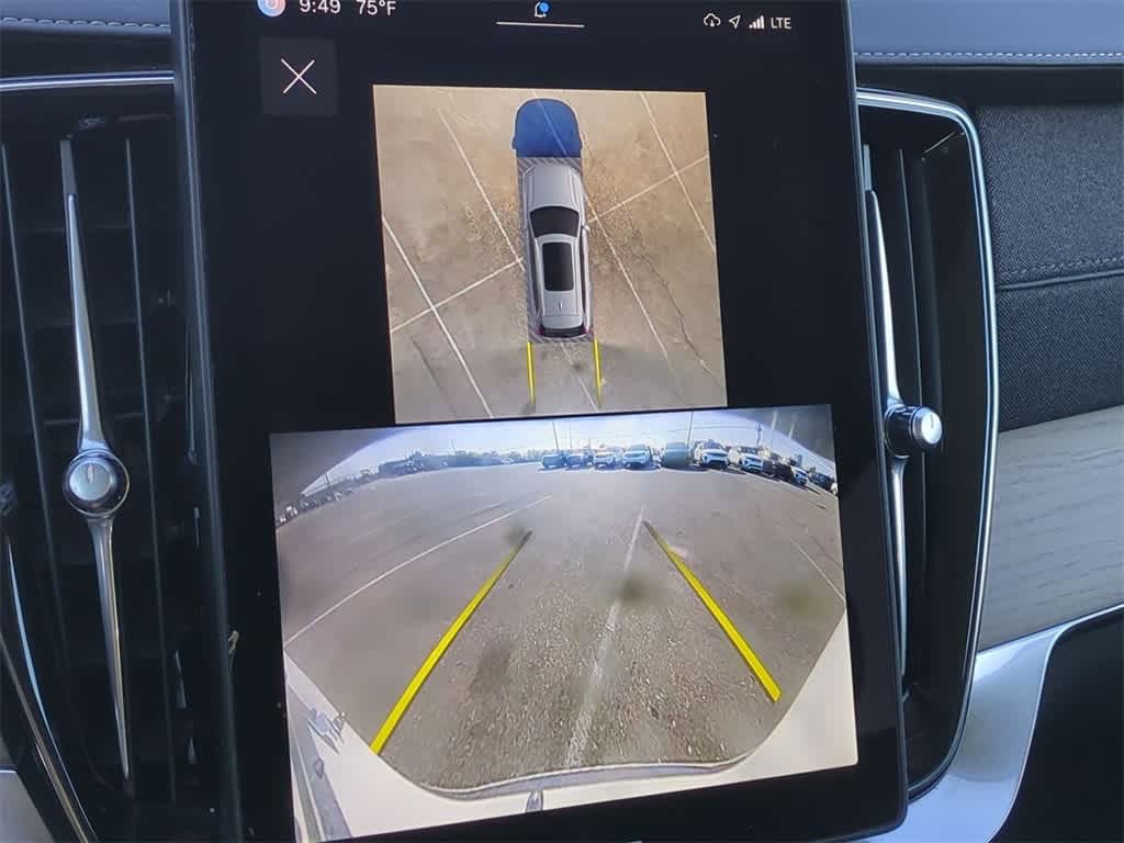 Thumbnail: 2025 Volvo XC90 - 29