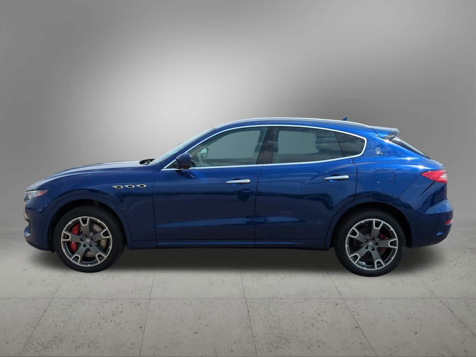 Thumbnail: 2017 Maserati Levante - 3