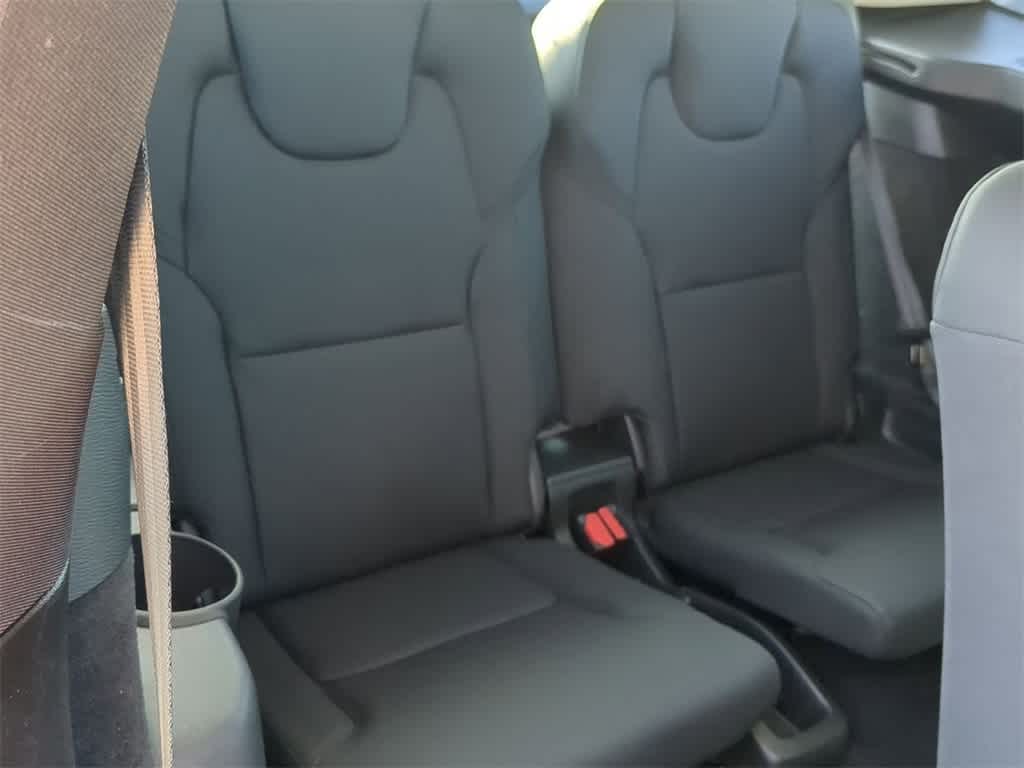 Thumbnail: 2026 Volvo XC90 - 21