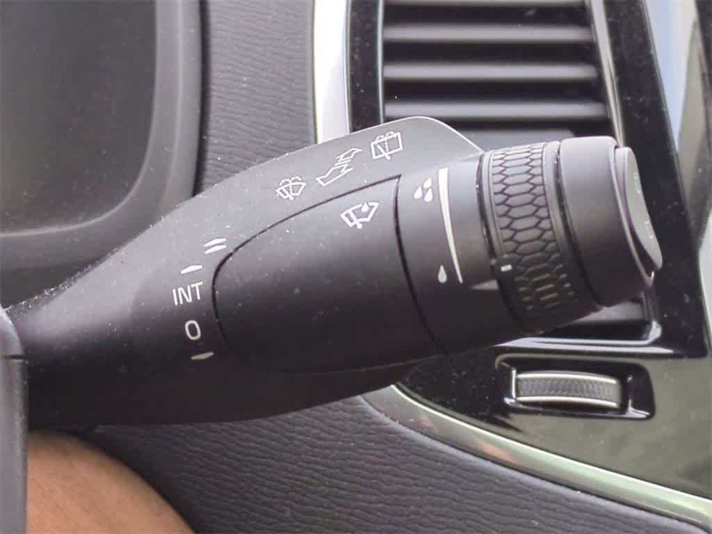 Thumbnail: 2025 Volvo XC90 - 26