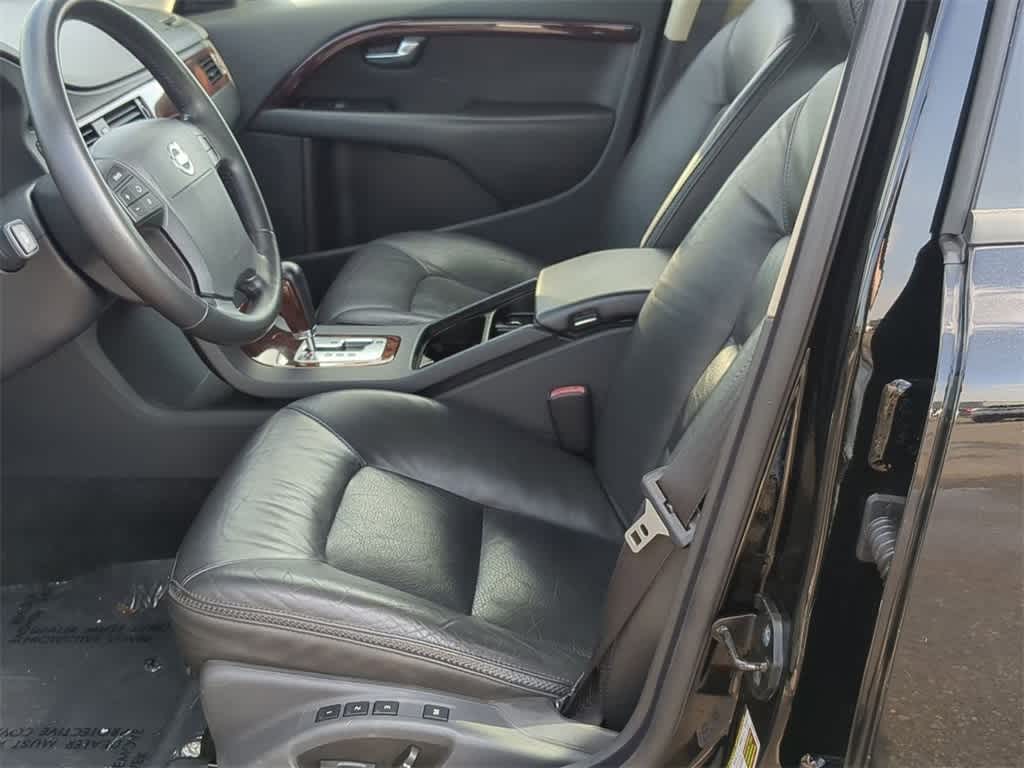 Thumbnail: 2008 Volvo XC70 - 15