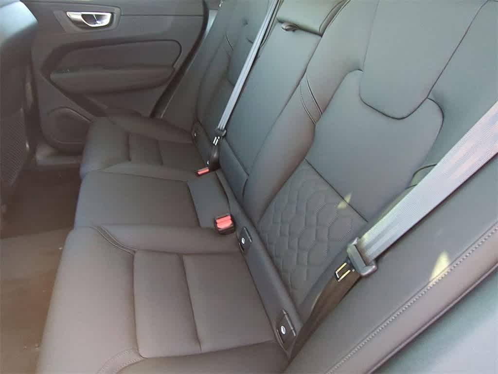 Thumbnail: 2026 Volvo XC60 - 19