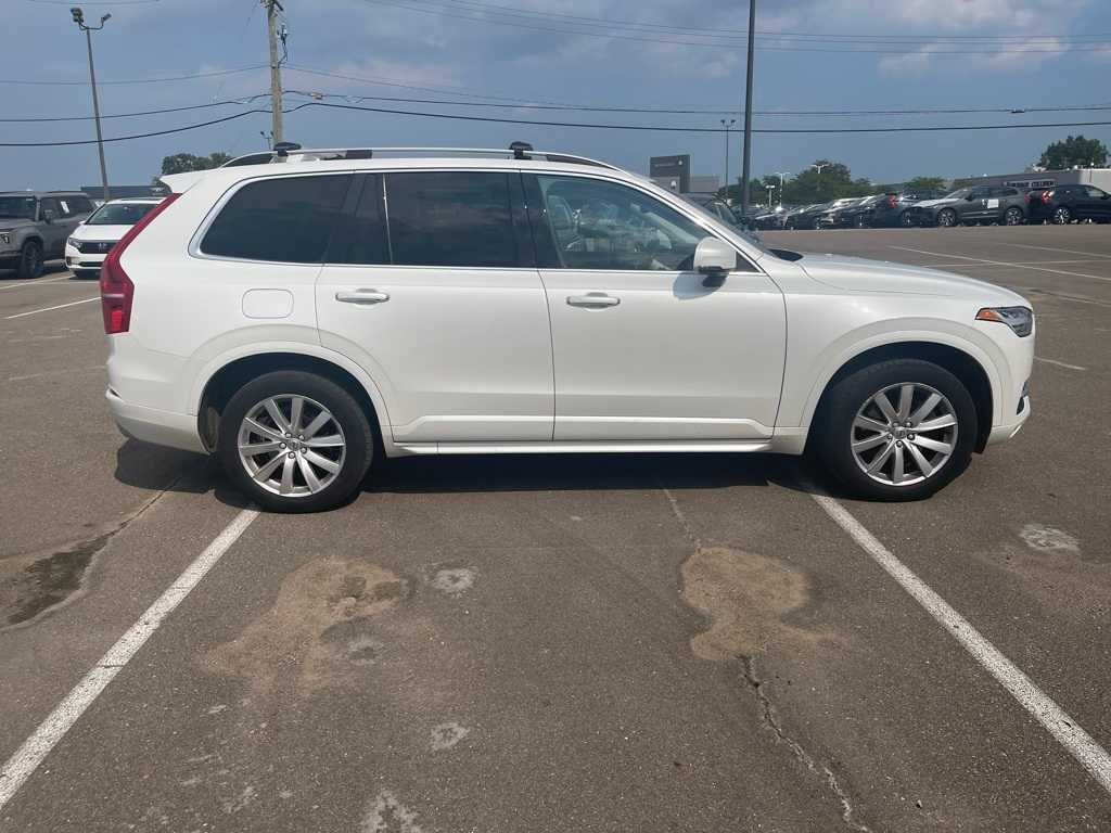 Thumbnail: 2016 Volvo XC90 - 6