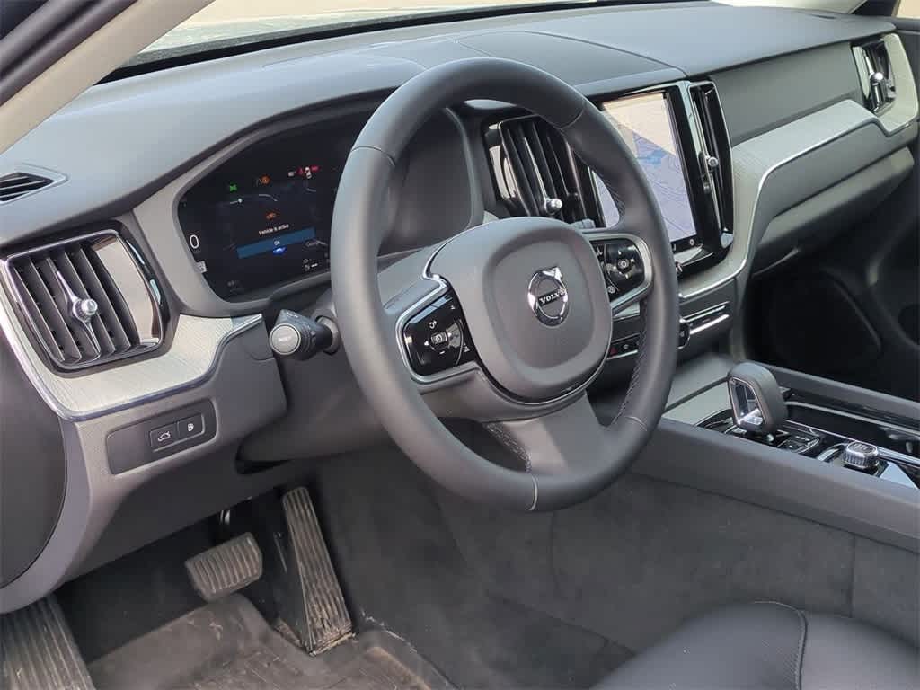 Thumbnail: 2025 Volvo XC60 - 2