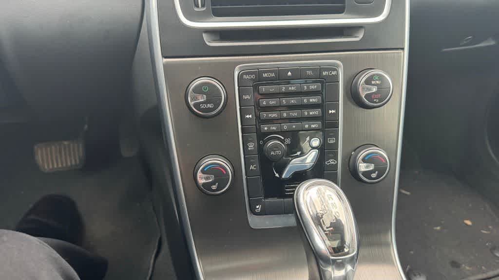 Thumbnail: 2013 Volvo S60 - 20