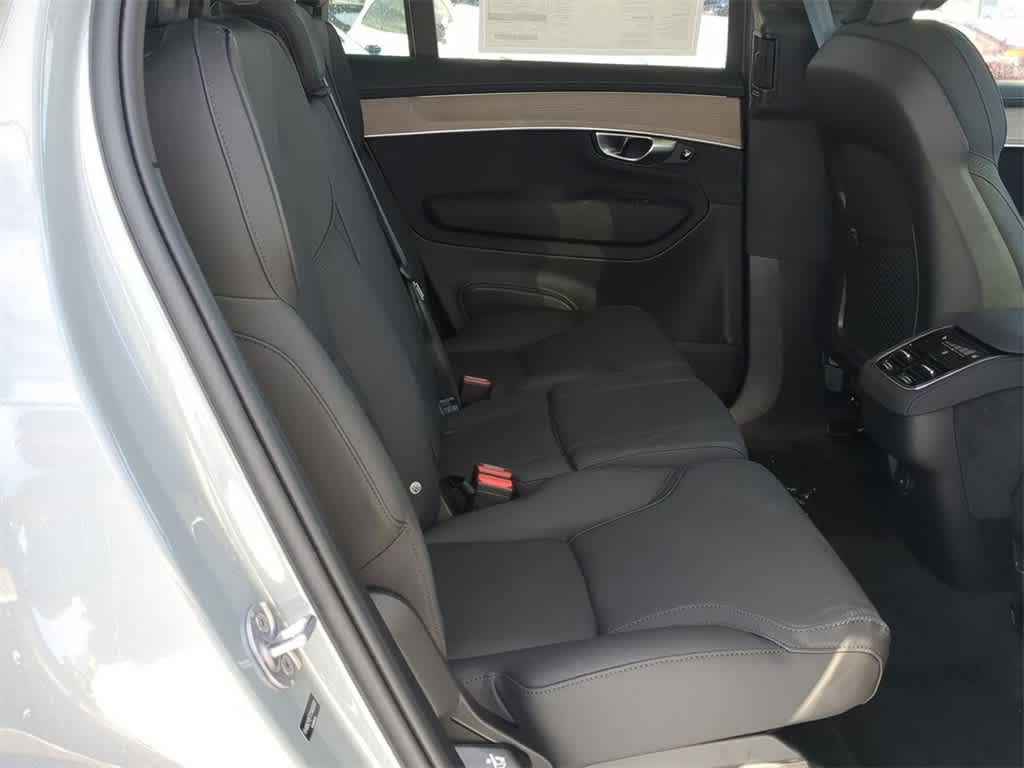 Thumbnail: 2026 Volvo XC90 - 19