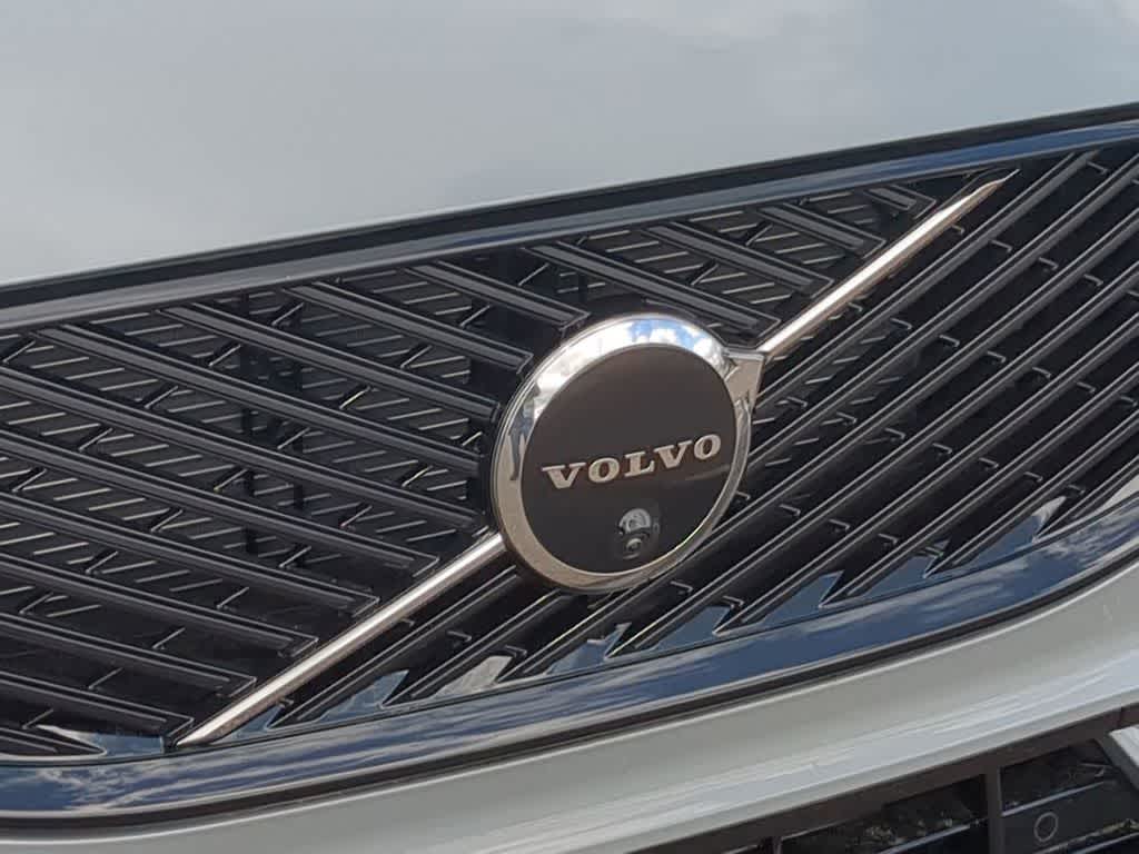 Thumbnail: 2026 Volvo XC60 - 11