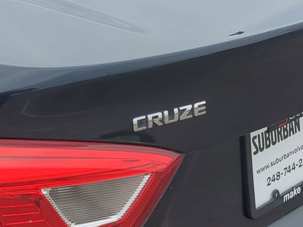 Thumbnail: 2016 Chevrolet Cruze - 11