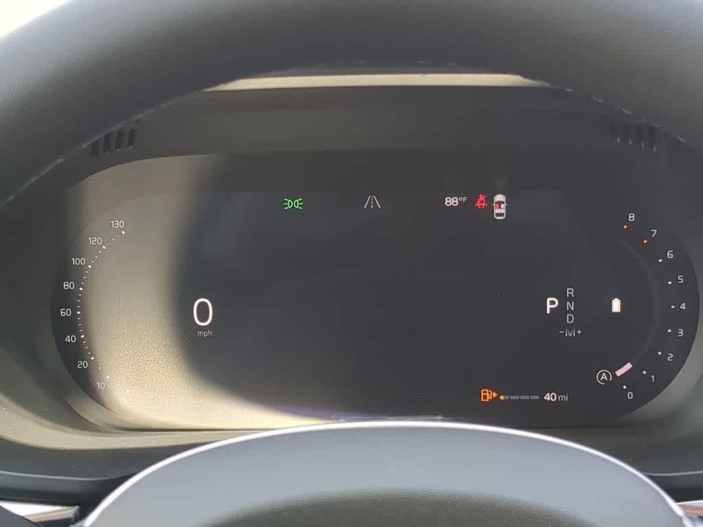 Thumbnail: 2026 Volvo XC60 - 32