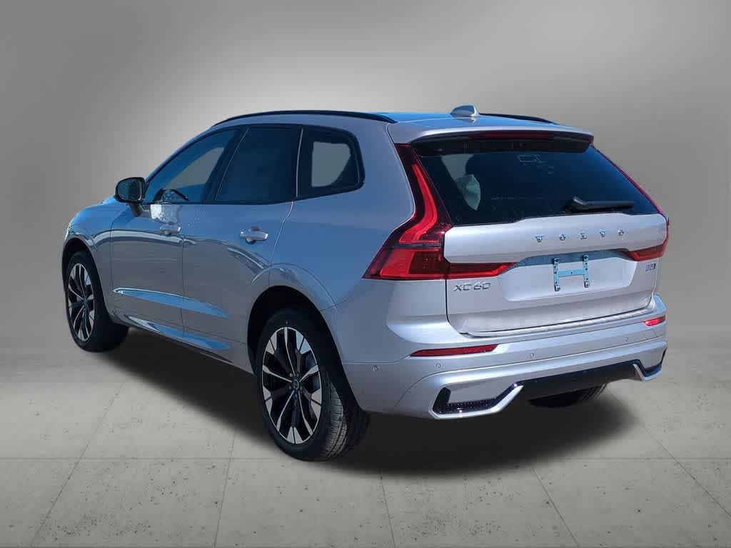 Thumbnail: 2026 Volvo XC60 - 4