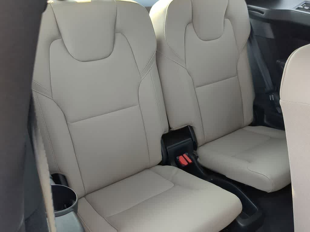 Thumbnail: 2026 Volvo XC90 - 21