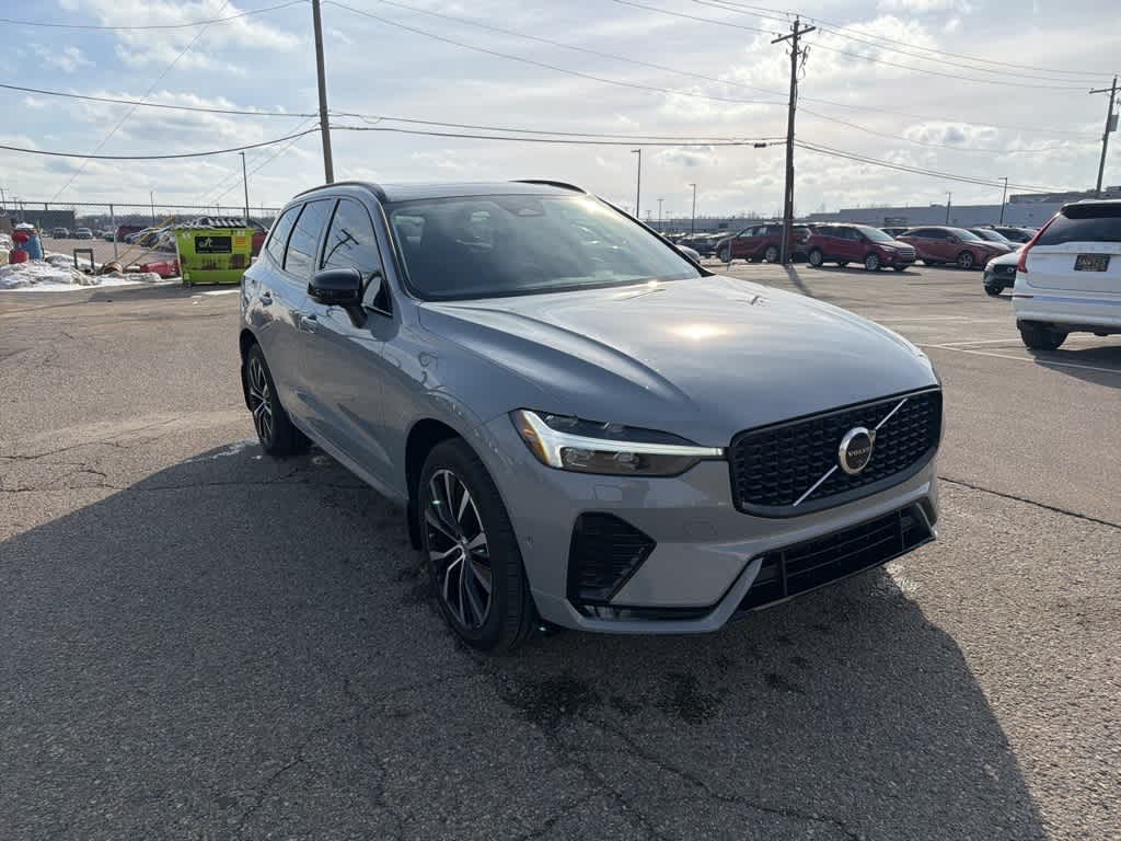 Thumbnail: 2024 Volvo XC60 - 3