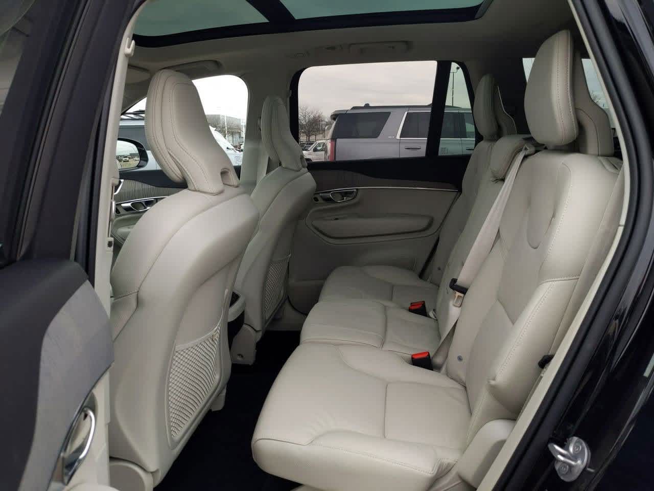 Thumbnail: 2025 Volvo XC90 - 17