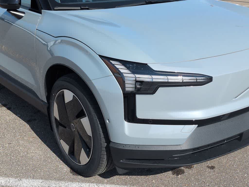 Thumbnail: 2026 Volvo EX30 - 10