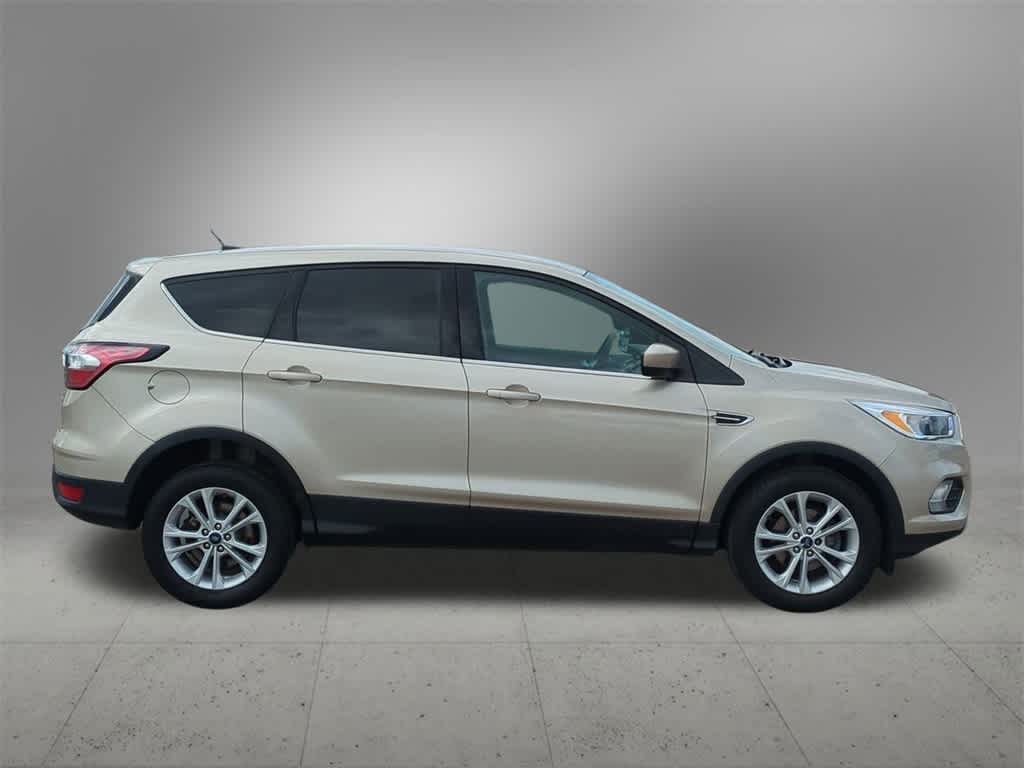 Thumbnail: 2017 Ford Escape - 7