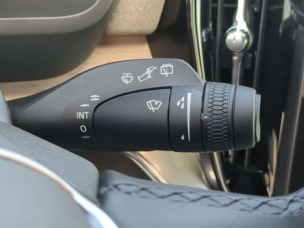 Thumbnail: 2026 Volvo XC90 - 24