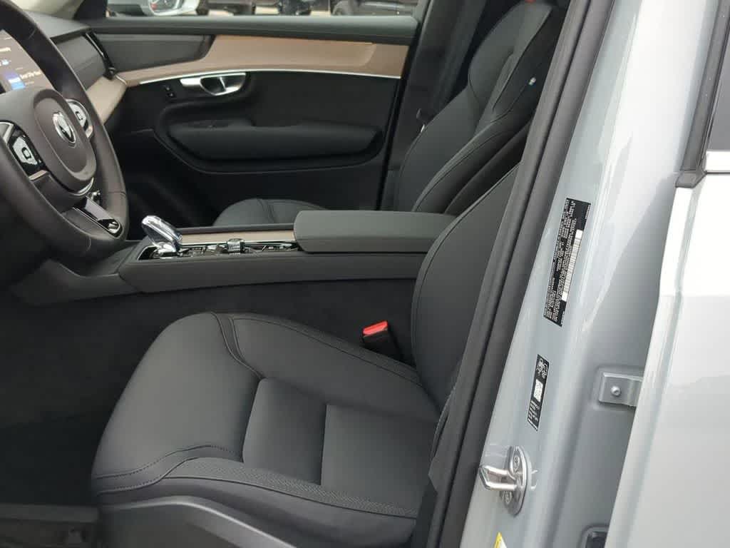 Thumbnail: 2026 Volvo XC90 - 15