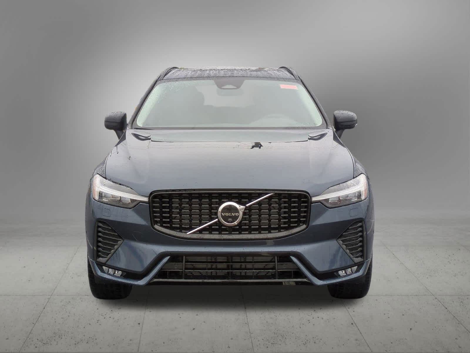 2025 Volvo XC60 B5 Plus 9
