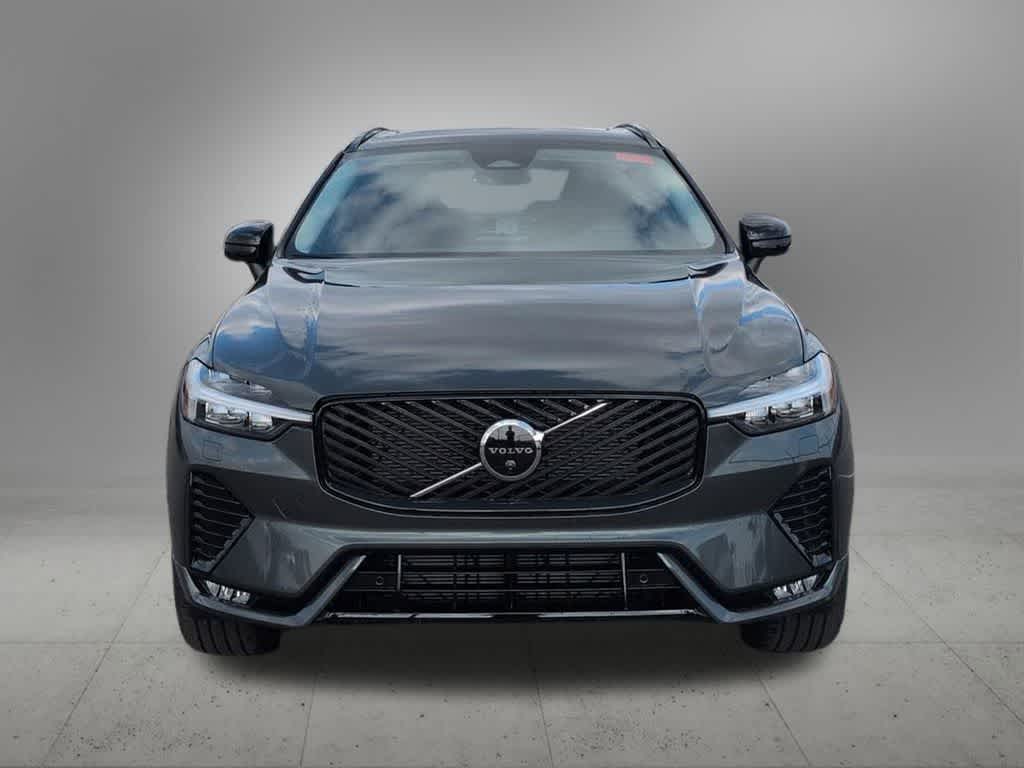 Thumbnail: 2026 Volvo XC60 - 9