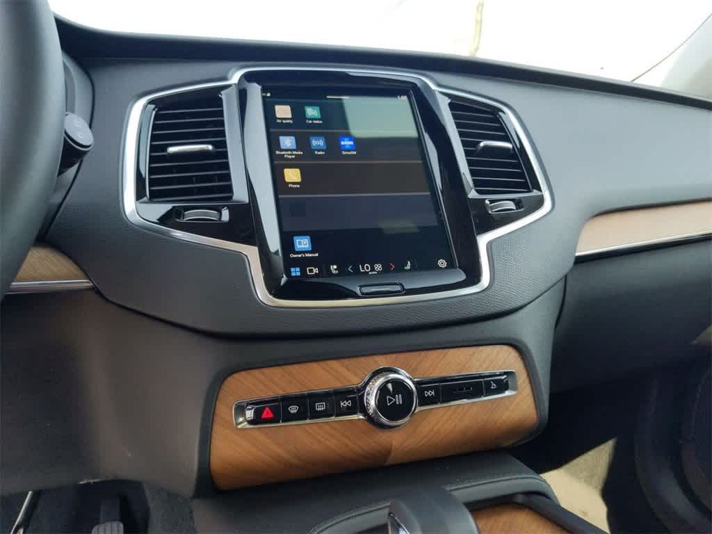 Thumbnail: 2025 Volvo XC90 - 21