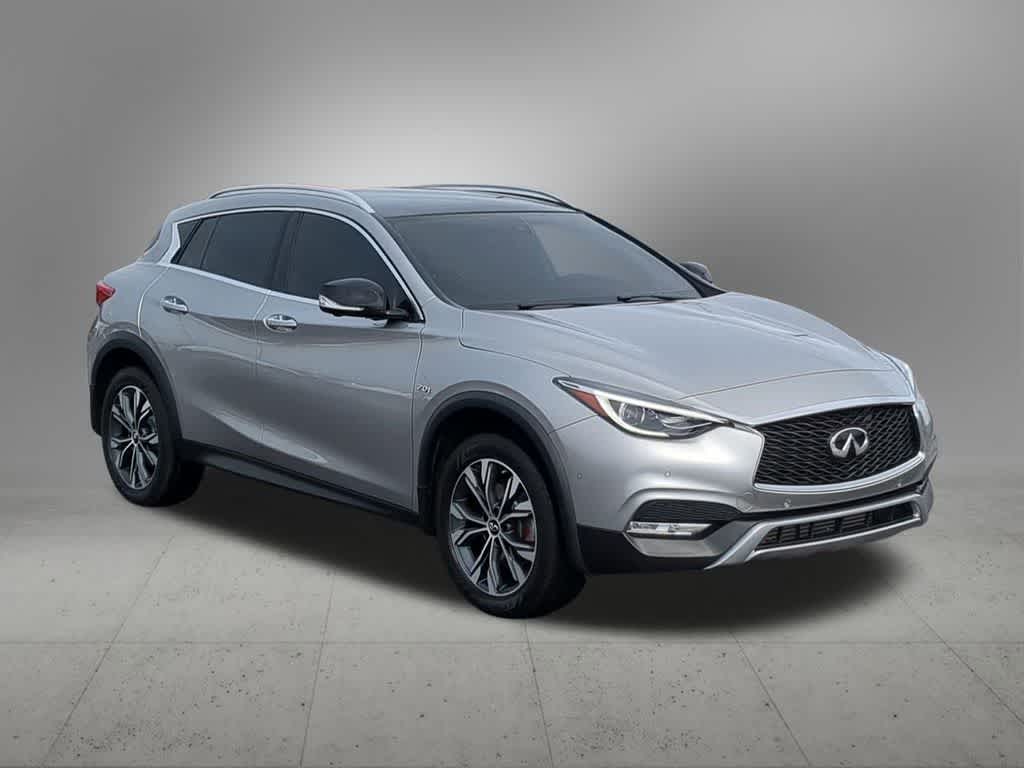 Thumbnail: 2018 INFINITI QX30 - 8