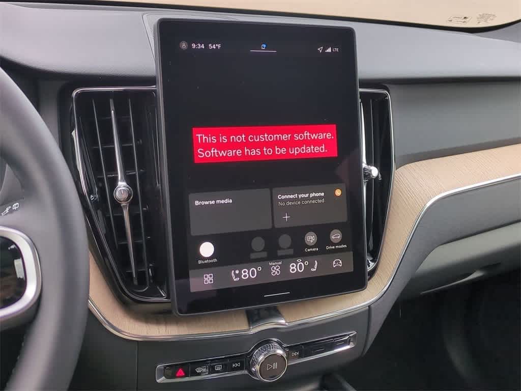 Thumbnail: 2026 Volvo XC60 - 28