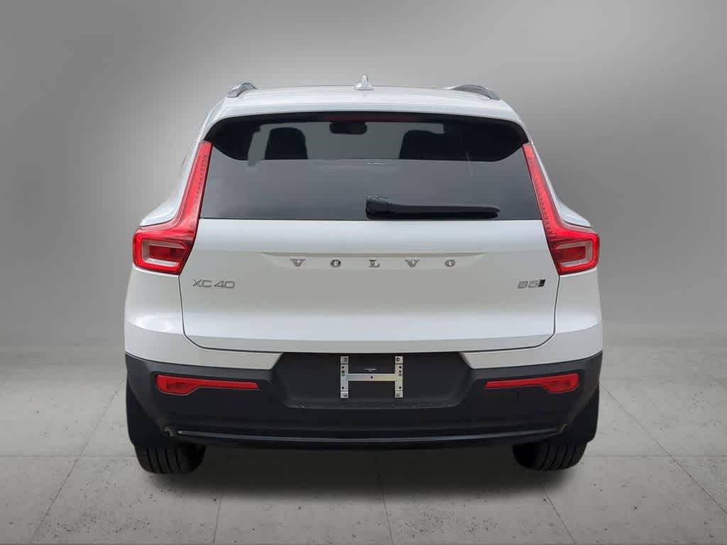 Thumbnail: 2026 Volvo XC40 - 5
