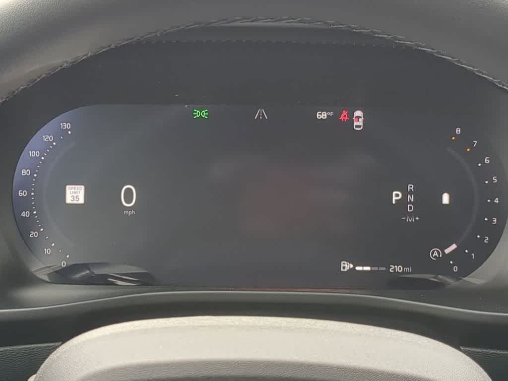 Thumbnail: 2026 Volvo XC40 - 31