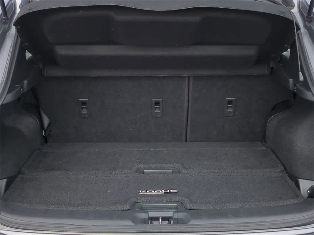 Thumbnail: 2022 Nissan Rogue Sport - 32