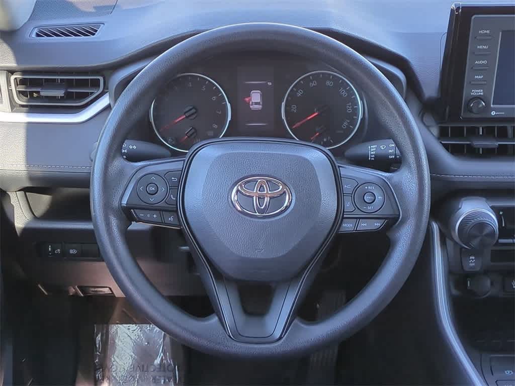 Thumbnail: 2022 Toyota RAV4 - 20