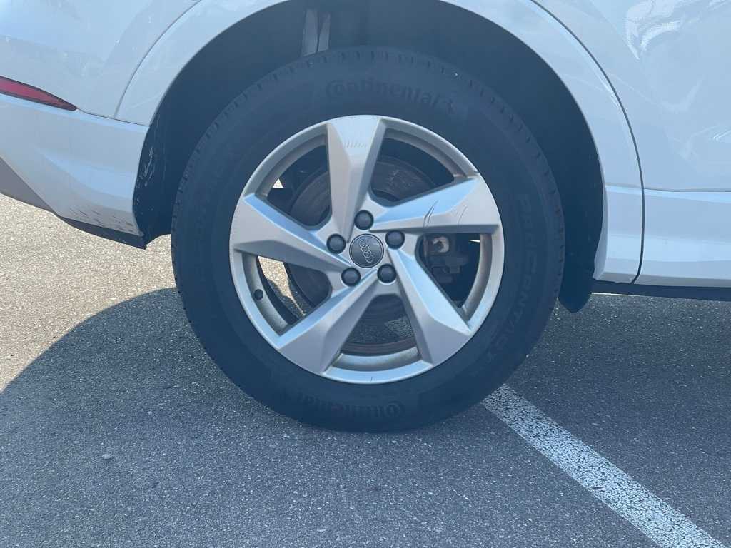 Thumbnail: 2019 Audi Q3 - 16