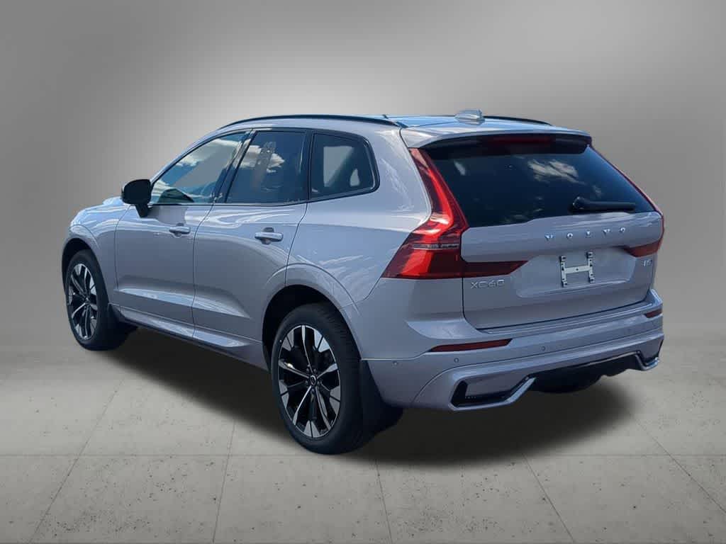 Thumbnail: 2026 Volvo XC60 - 4