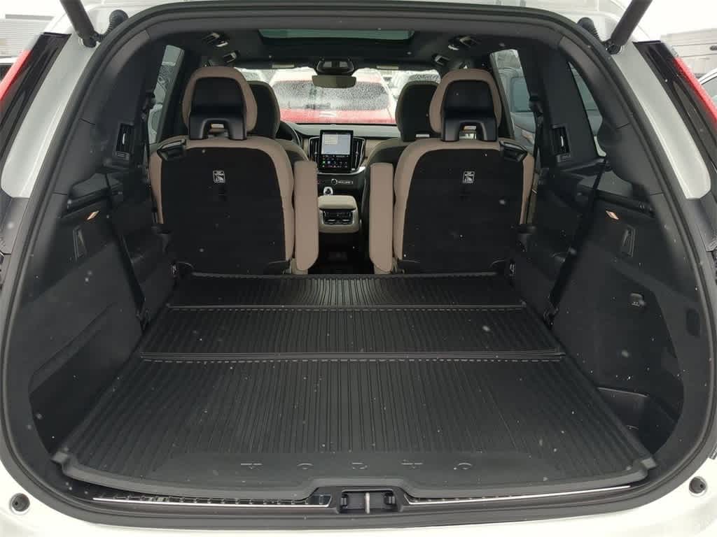 Thumbnail: 2026 Volvo XC90 - 31
