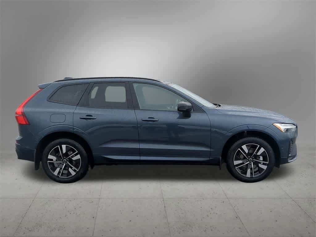 Thumbnail: 2026 Volvo XC60 - 7