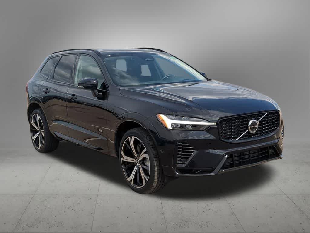 Thumbnail: 2025 Volvo XC60 - 8