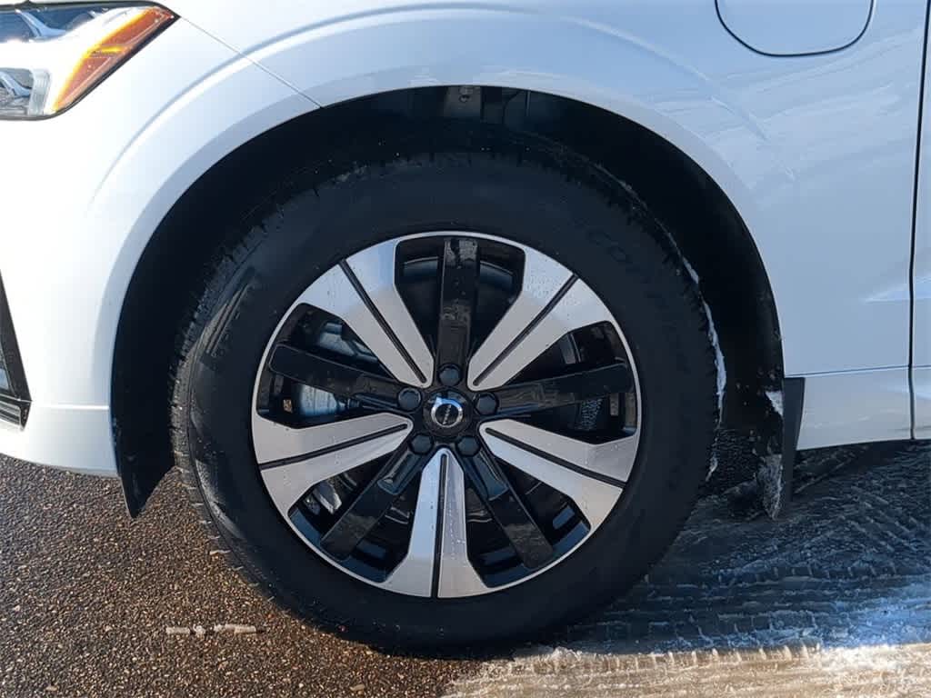 Thumbnail: 2025 Volvo XC60 - 13