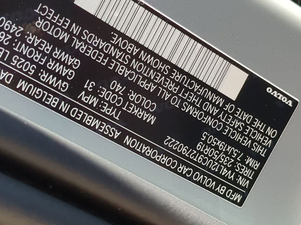 Thumbnail: 2026 Volvo XC40 - 32