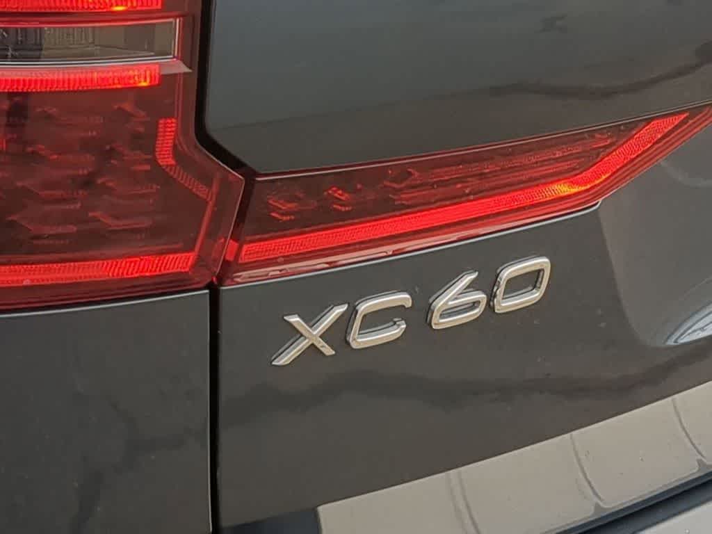 Thumbnail: 2026 Volvo XC60 - 12