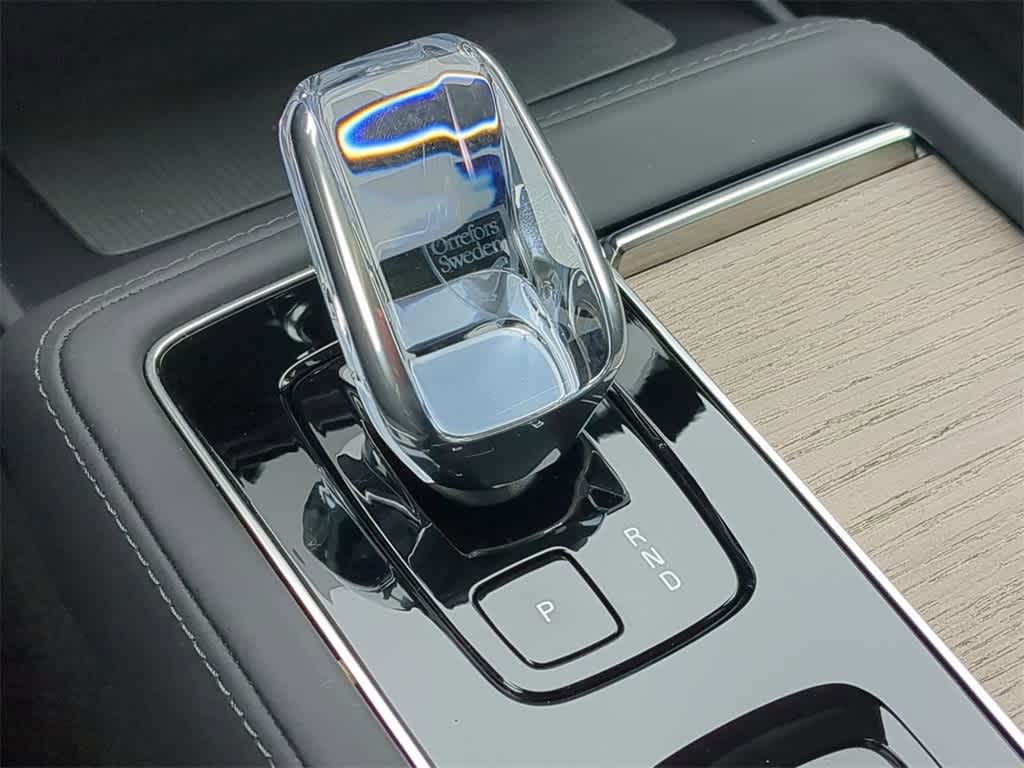 Thumbnail: 2026 Volvo XC90 - 32