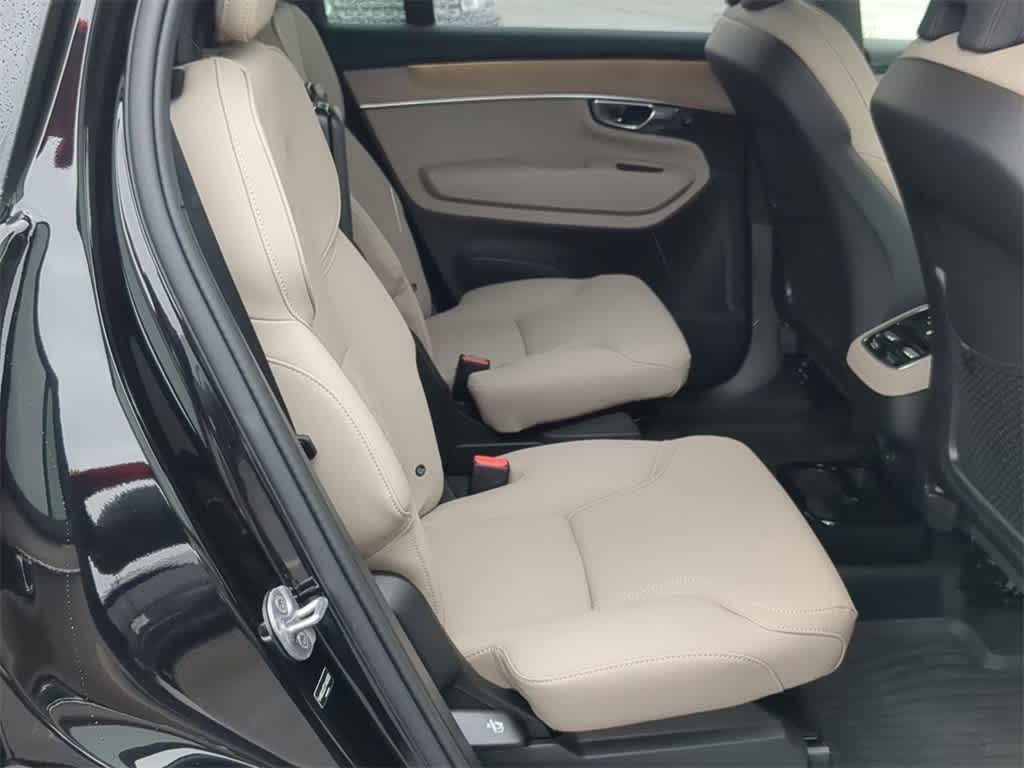 Thumbnail: 2026 Volvo XC90 - 19