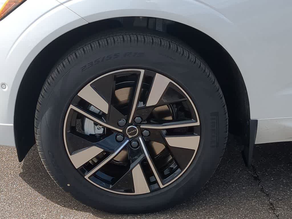 Thumbnail: 2026 Volvo XC60 - 14