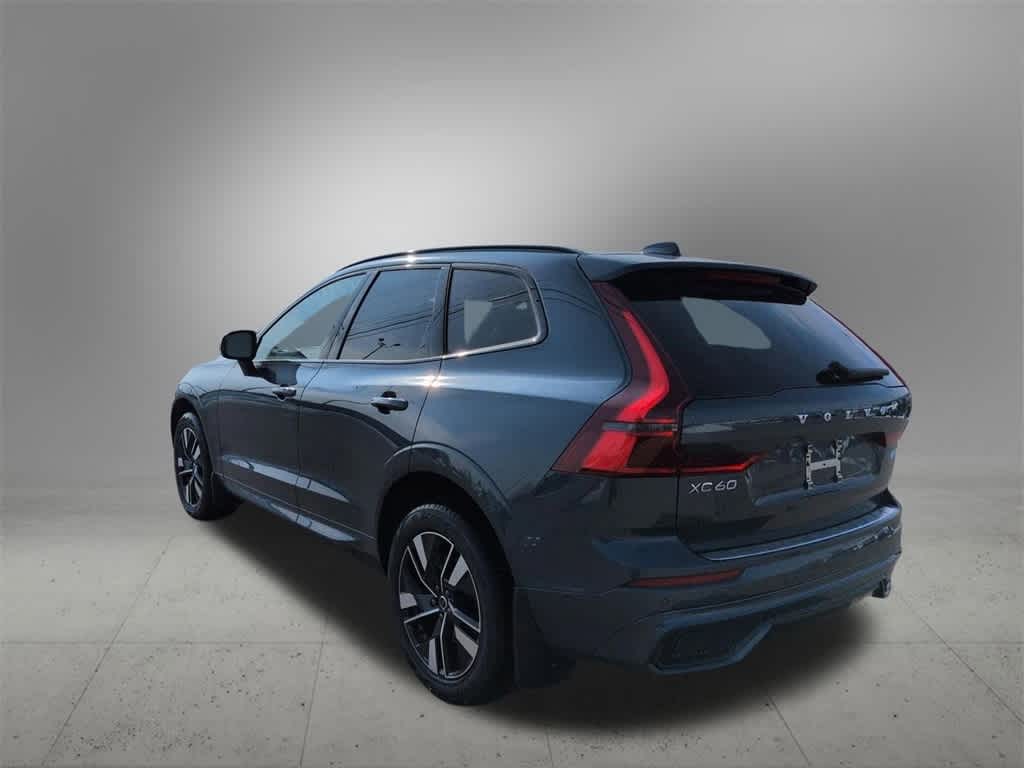 Thumbnail: 2026 Volvo XC60 - 4