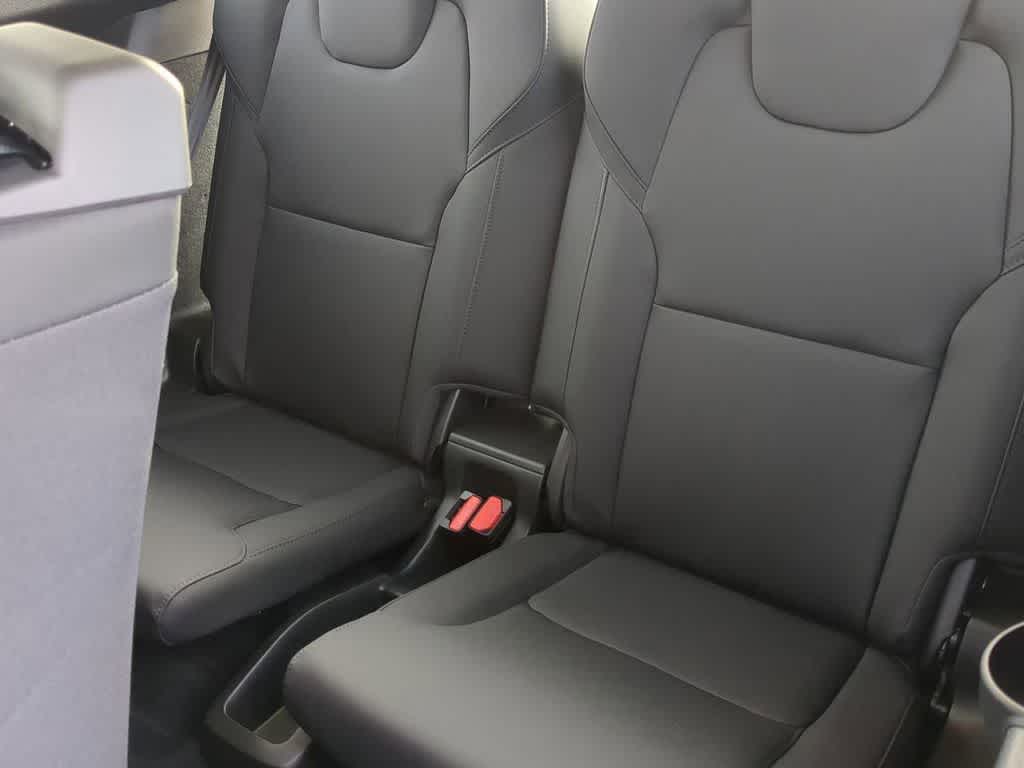 Thumbnail: 2026 Volvo XC90 - 20