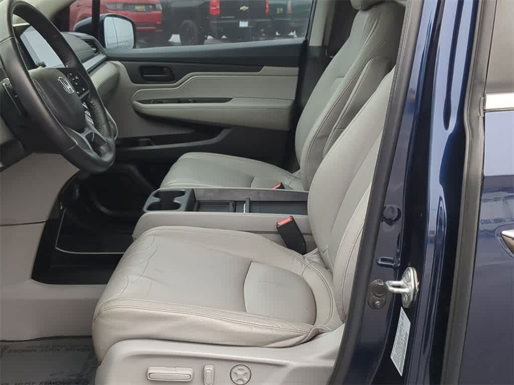 Thumbnail: 2021 Honda Odyssey - 15